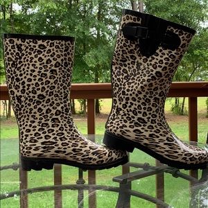 Cheetah print rain boots